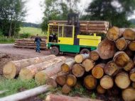 Areál firmy Pila Wolf - vysokozdvižný vozík